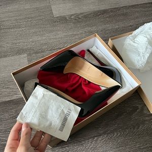 New Christian Louboutin red bottoms size 38 (7)